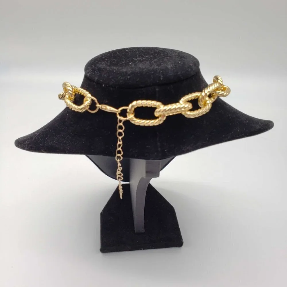 100% Auth Louis Vuitton Lock & Key with Unbranded Gold Plated Chain Necklace
